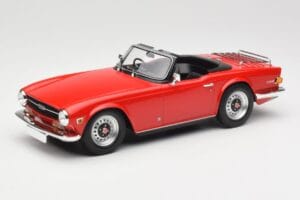 Triumph TR6 PI Punainen Minichamps 1:18 155132031 Metalli