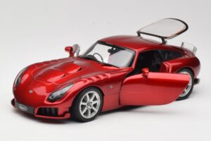 TVR Sagaris Punainen Revell 1:18 08816 Metalli — kuva 2 / 8