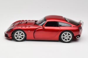 TVR Sagaris Punainen Revell 1:18 08816 Metalli — kuva 4 / 8