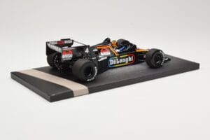 Tyrrell Ford 012 #3 S. Bellof British GP 1984 Minichamps 1:18 117840504 Metalli — kuva 3 / 6