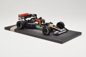 Tyrrell Ford 012 #3 S. Bellof British GP 1984 Minichamps 1:18 117840504 Metalli — kuva 4 / 6