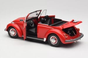 Volkswagen 1302 LS Kabriolet Punainen Revell 1:18 08470 Metalli — kuva 5 / 8