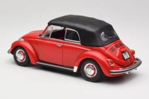 Volkswagen 1302 LS Kabriolet Punainen Revell 1:18 08470 Metalli — kuva 7 / 8
