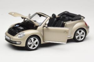 Volkswagen Beetle A5 Avoauto Harmaa Kyosho 1:18 5C3099302P7W Metalli — kuva 2 / 8