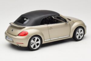 Volkswagen Beetle A5 Avoauto Harmaa Kyosho 1:18 5C3099302P7W Metalli — kuva 3 / 8