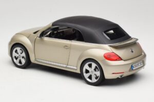 Volkswagen Beetle A5 Avoauto Harmaa Kyosho 1:18 5C3099302P7W Metalli — kuva 7 / 8