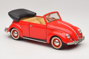 Volkswagen Beetle Avoauto Punainen Maisto 1:18 56010 Metalli — kuva 6 / 8