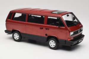 Volkswagen Bus T3 Multivan Magnum Mars Red Metallic KK-Scale 1:18 KKDC180991 Metalli — kuva 4 / 6