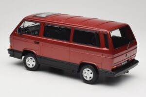Volkswagen Bus T3 Multivan Magnum Mars Red Metallic KK-Scale 1:18 KKDC180991 Metalli — kuva 5 / 6