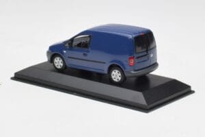 Volkswagen Caddy 2K Sininen Minichamps 1:43 CADDY001 Metalli — kuva 3 / 4