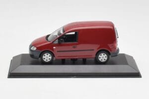 Volkswagen Caddy 2K Tummanpunainen Minichamps 1:43 CADDY004 Metalli