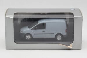 Volkswagen Caddy 2K Harmaa Minichamps 1:43 CADDY007 Metalli — kuva 4 / 4