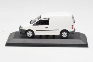Volkswagen Caddy 2K Valkoinen Minichamps 1:43 CADDY003 Metalli