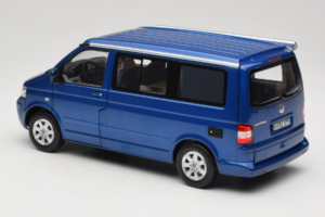Volkswagen California T4 Ravenna Blue Metallic Norev 1:18 188607 Metalli — kuva 7 / 8