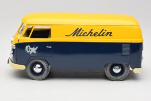 Volkswagen T1 Combi Michelin Musta & Keltainen Solido 1:18 9406 Metalli — kuva 4 / 8