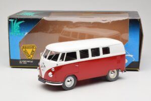 Volkswagen Combi T1 Punainen & Valkoinen Solido 1:18 8031 Metalli — kuva 8 / 8