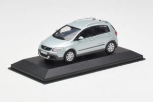 Volkswagen Cross Golf Mk5 Hopea Minichamps 1:43 GOLF003 Metalli — kuva 2 / 4