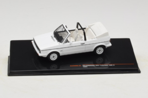 Volkswagen Golf Avoauto Mk1 Valkoinen IXO 1:43 CLC590N Metalli