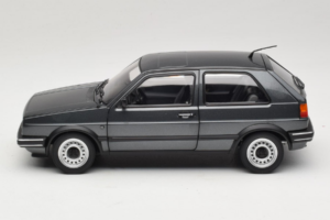 Volkswagen Golf Mk2 CL Grey Metallic Norev 1:18 188556 Metalli — kuva 4 / 8