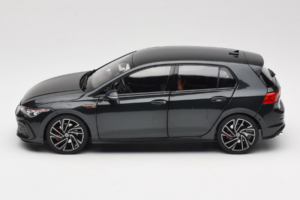 Volkswagen Golf GTI Mk8 Musta Metallic Norev 1:18 188591 Metalli — kuva 4 / 8