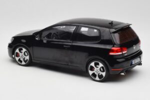 Volkswagen Golf GTI Mk6 Musta Norev 1:18 188502 Metalli — kuva 7 / 8