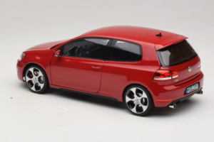 Volkswagen Golf GTI Mk6 Tornado Red Norev 1:18 188504 Metalli — kuva 4 / 8