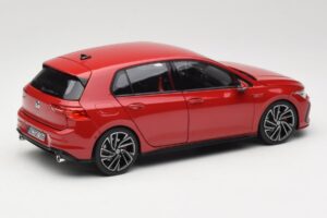 Volkswagen Golf GTI Mk8 Tornado Red Norev 1:18 188595 Metalli — kuva 3 / 8