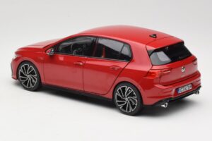 Volkswagen Golf GTI Mk8 Tornado Red Norev 1:18 188595 Metalli — kuva 7 / 8