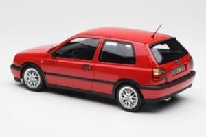 Volkswagen Golf Mk3 GTI Flash Red Norev 1:18 188418 Metalli — kuva 7 / 8