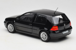 Volkswagen Golf GTI Mk4 Musta Norev 1:18 188574 Metalli — kuva 7 / 8