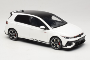 Volkswagen Golf Mk8 GTI Clubsport Pure White Otto 1:18 OT1221 Hartsi — kuva 4 / 6