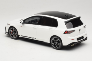 Volkswagen Golf Mk8 GTI Clubsport Pure White Otto 1:18 OT1221 Hartsi — kuva 5 / 6