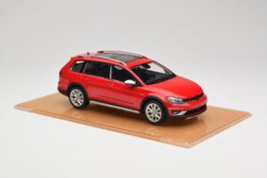Volkswagen Golf Mk7 Alltrack Tornado Red DNA 1:18 DNA000035 Hartsi — kuva 4 / 6