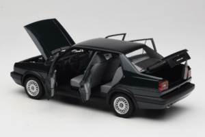 Volkswagen Jetta Mk3 CL Musta Icartime 1:18 JETTA001 Metalli — kuva 5 / 8