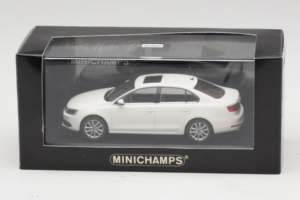 Volkswagen Jetta Mk6 Valkoinen Minichamps 1:43 JETTA003 Metalli — kuva 4 / 4