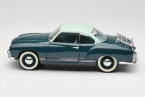 Volkswagen Karmann Ghia Sininen Solido 1:18 8061 Metalli — kuva 4 / 8
