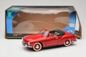 Volkswagen Karmann Ghia Cabriolet Punainen Solido 1:18 8058 Metalli — kuva 8 / 8