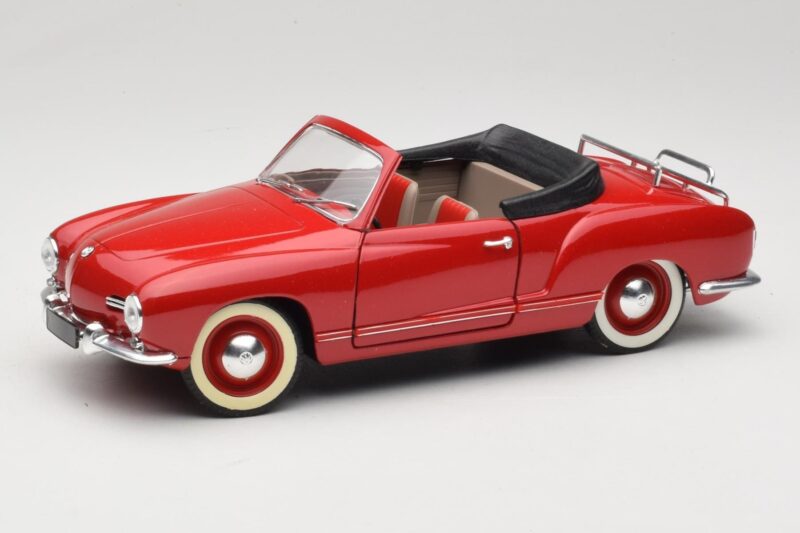 Volkswagen Karmann Ghia Cabriolet Punainen Solido 1:18 8058 Metalli