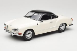Volkswagen Karmann Ghia Kerma Musta Minichamps 1:18 155054021 Metalli