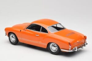 Volkswagen Karmann Ghia Oranssi Minichamps 1:18 155054020 Metalli — kuva 5 / 6