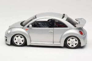 Volkswagen New Beetle RSi Hopea Bburago 1:18 3306 Metalli — kuva 4 / 8