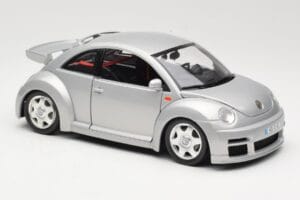 Volkswagen New Beetle RSi Hopea Bburago 1:18 3306 Metalli — kuva 6 / 8