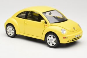 Volkswagen New Beetle Keltainen Bburago 1:18 BEETLE001 Metalli — kuva 6 / 8