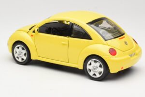Volkswagen New Beetle Keltainen Bburago 1:18 BEETLE001 Metalli — kuva 7 / 8
