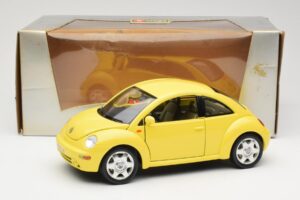 Volkswagen New Beetle Keltainen Bburago 1:18 BEETLE001 Metalli — kuva 8 / 8