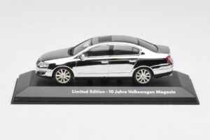 Volkswagen Passat B6 Chrome Silver 10 Years Volkswagen Magazine Minichamps 1:43 PASSAT004 Metalli