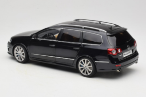 Volkswagen Passat B6 R36 Variant Musta NZG 1:18 KF044-4A Metalli — kuva 7 / 8