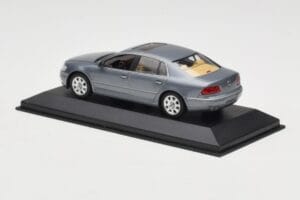 Volkswagen Phaeton Light Blue Metallic Minichamps 1:43 VW002 Metalli — kuva 3 / 4