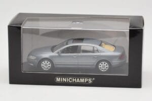 Volkswagen Phaeton Light Blue Metallic Minichamps 1:43 VW002 Metalli — kuva 4 / 4