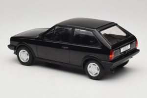Volkswagen Polo II Coupe G40 Musta MCG 1:18 MCG18524 Metalli — kuva 5 / 6